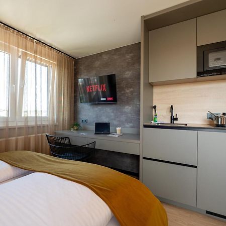 V Business Apartments เบิบลิงเงน ภายนอก รูปภาพ