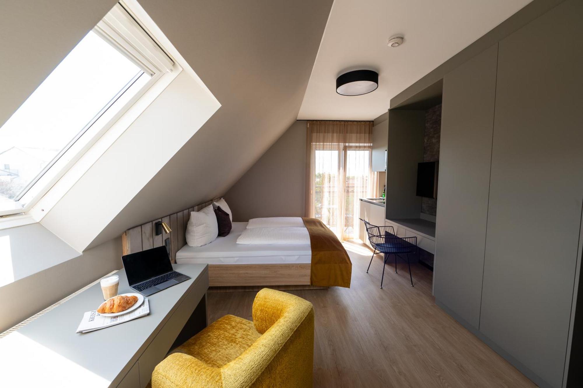 V Business Apartments เบิบลิงเงน ภายนอก รูปภาพ