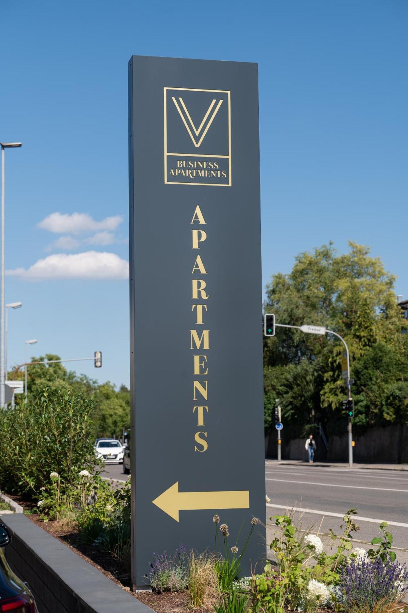 V Business Apartments เบิบลิงเงน ภายนอก รูปภาพ