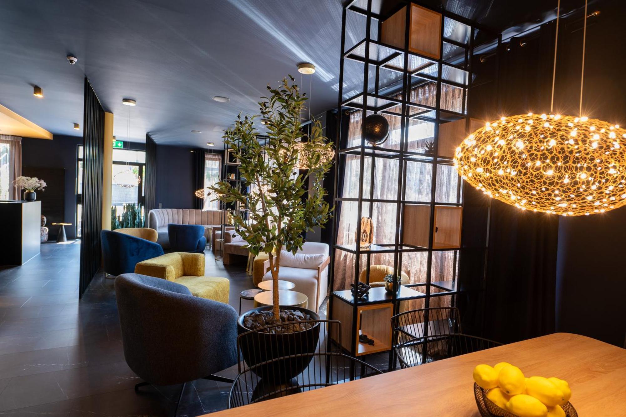 V Business Apartments เบิบลิงเงน ภายนอก รูปภาพ